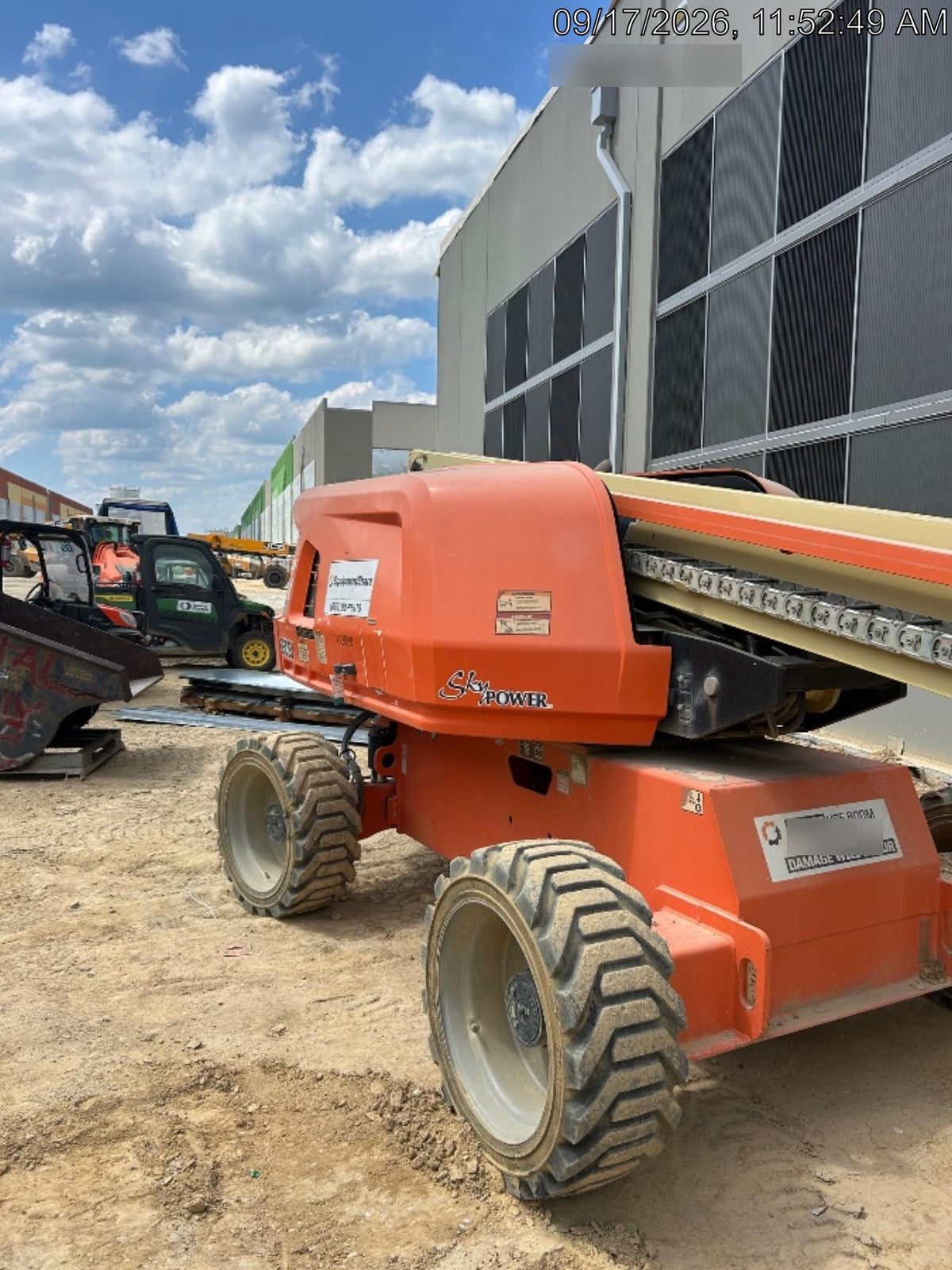 2020 JLG 660SJ