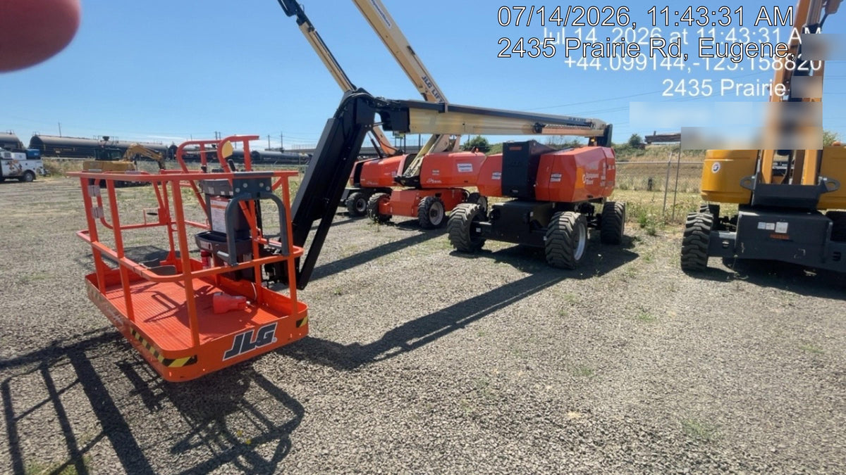 2025 JLG 800AJ