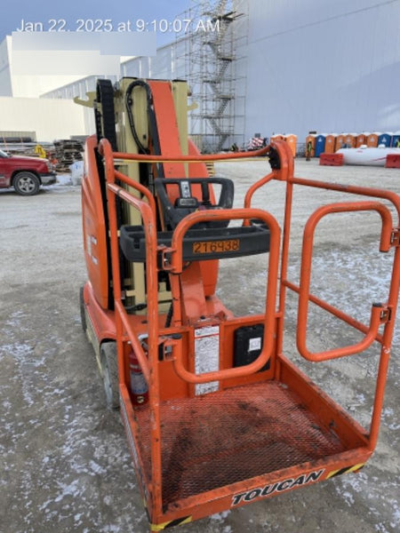 2022 JLG 26E
