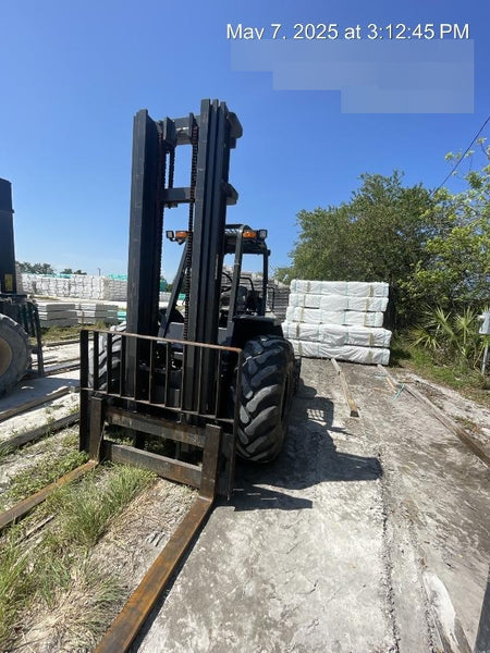 2023 CASE 588H