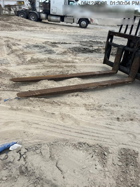 2023 JLG 1732