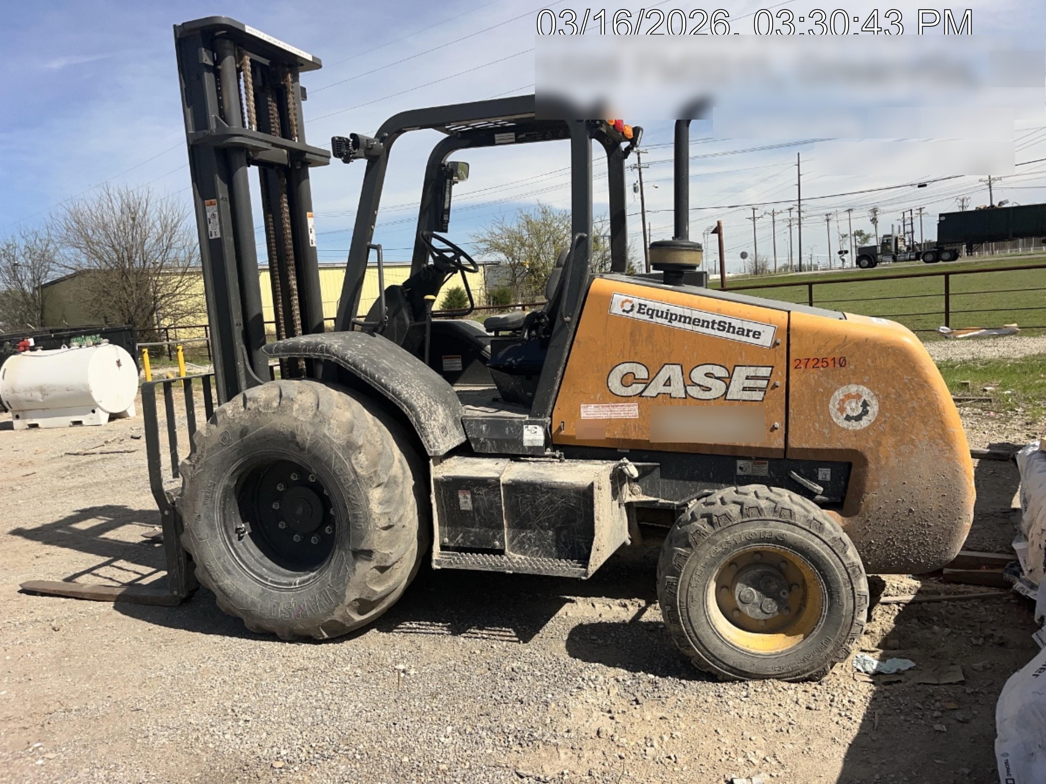 2023 CASE 588H