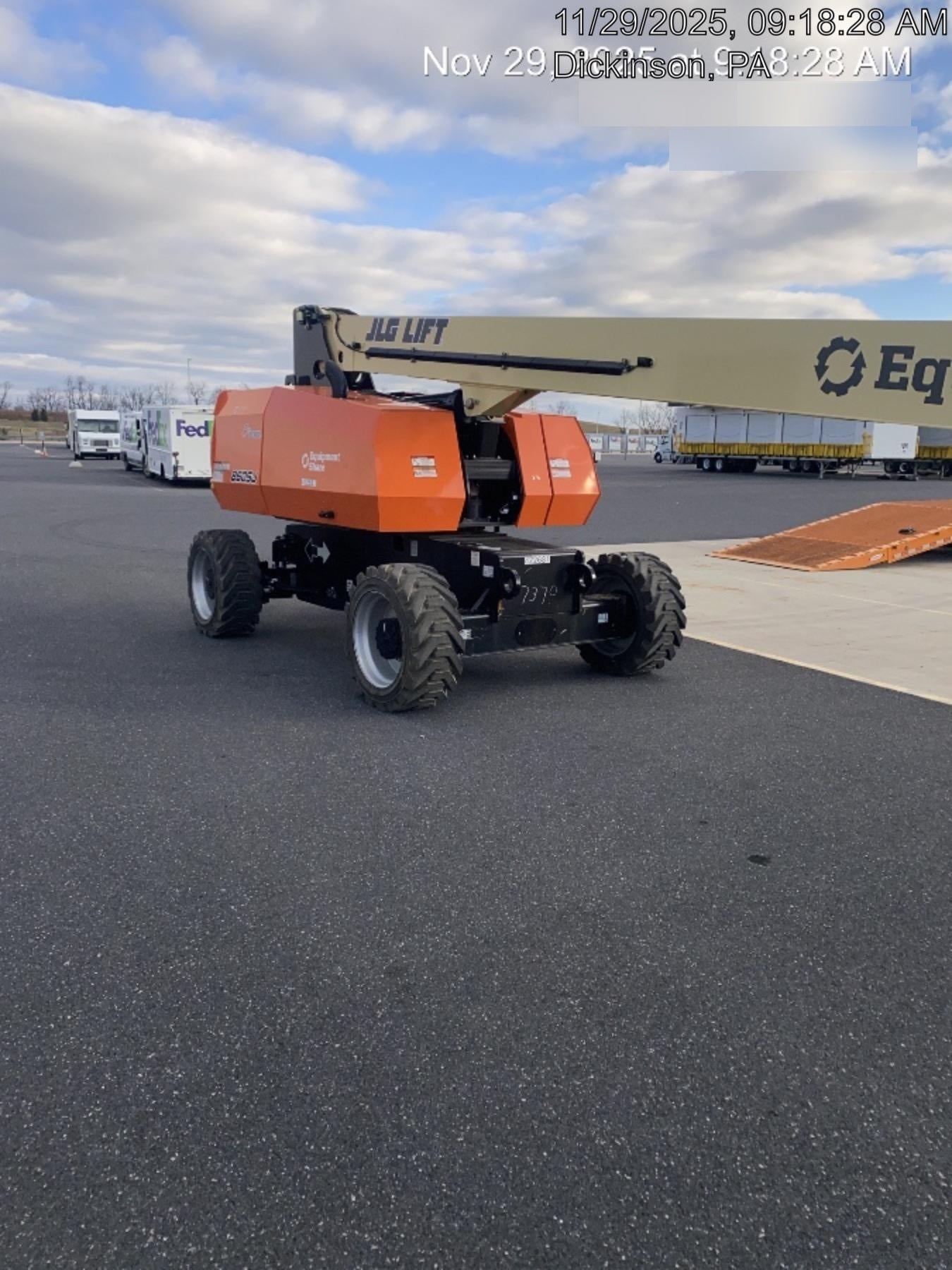 2024 JLG 860SJ
