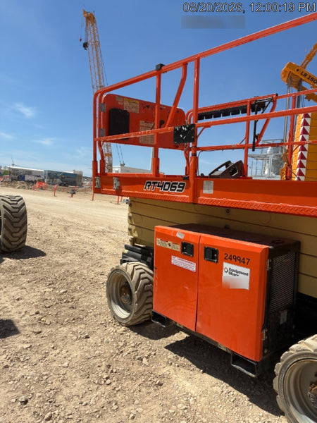2022 JLG RT4069