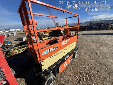 2022 JLG ES2632