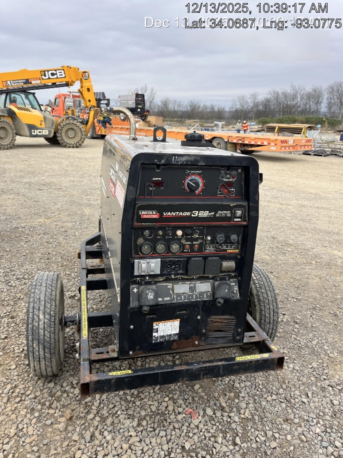 2019 Lincoln Electric Vantage 322 Welder Ready-Pak 3, Two wheel trailer, Fender and Light kit, Cable Rack