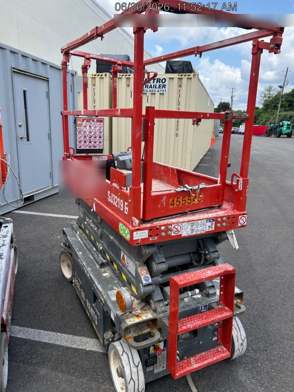 2024 Skyjack SJ3219 Electric Drive, Sld NM Tires, DBcns, RFRails, Power to Platform, T3 + Access Control