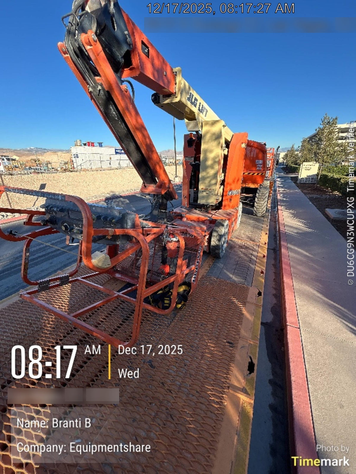2019 JLG E300AJP