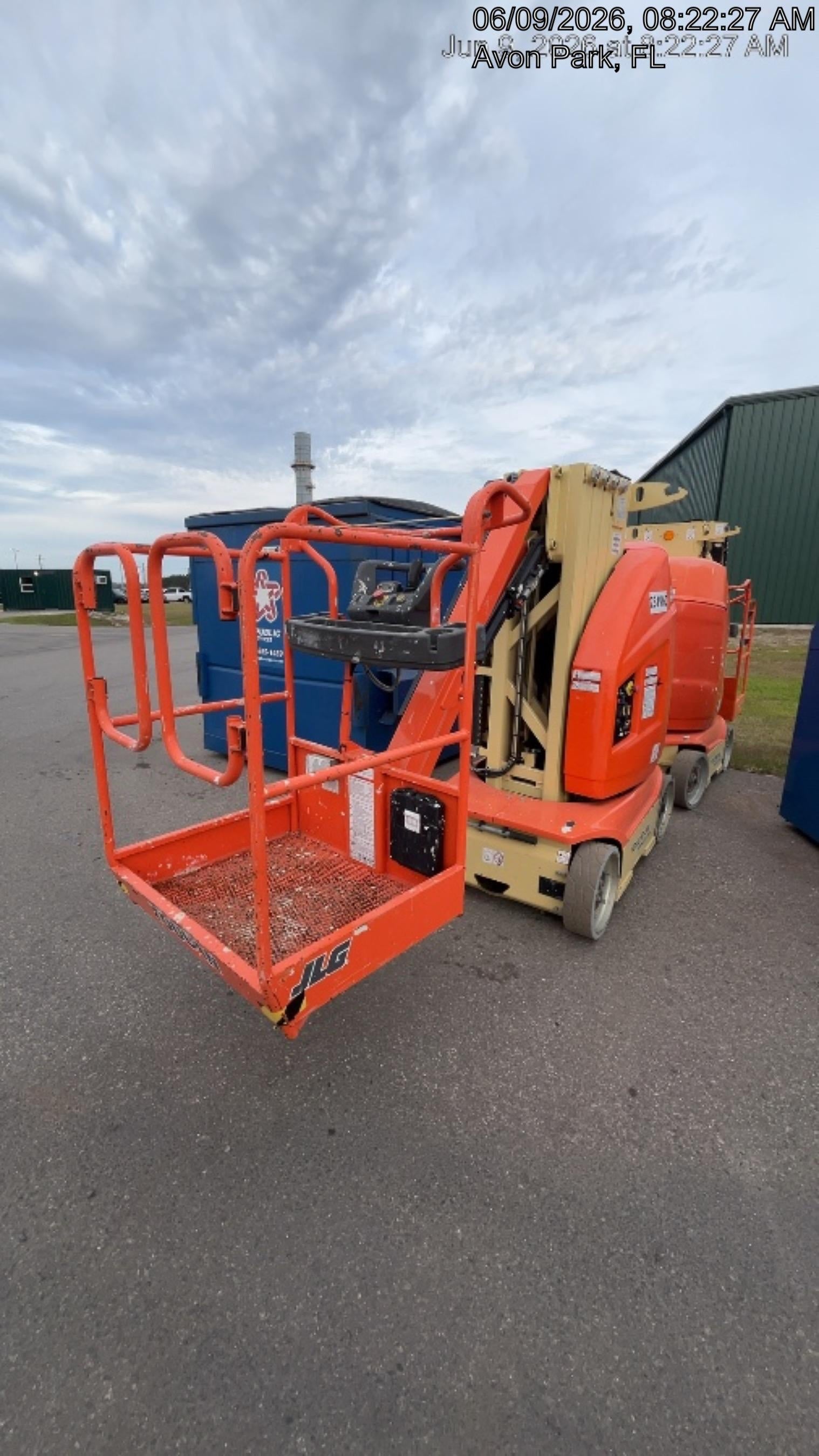 2022 JLG 26E