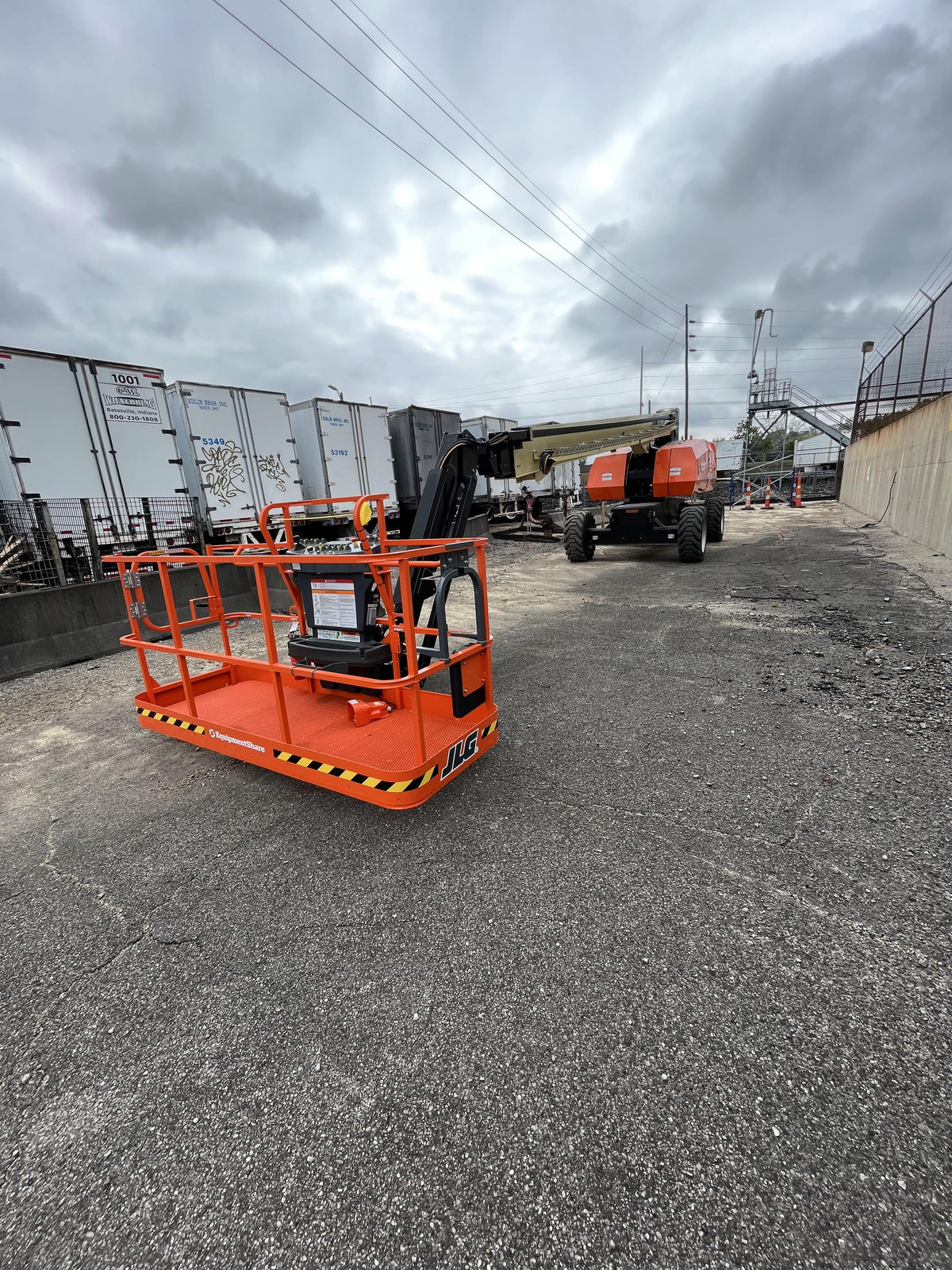 2023 JLG 860SJ