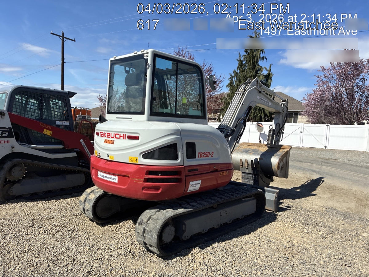 2024 TAKEUCHI TB250-2CR