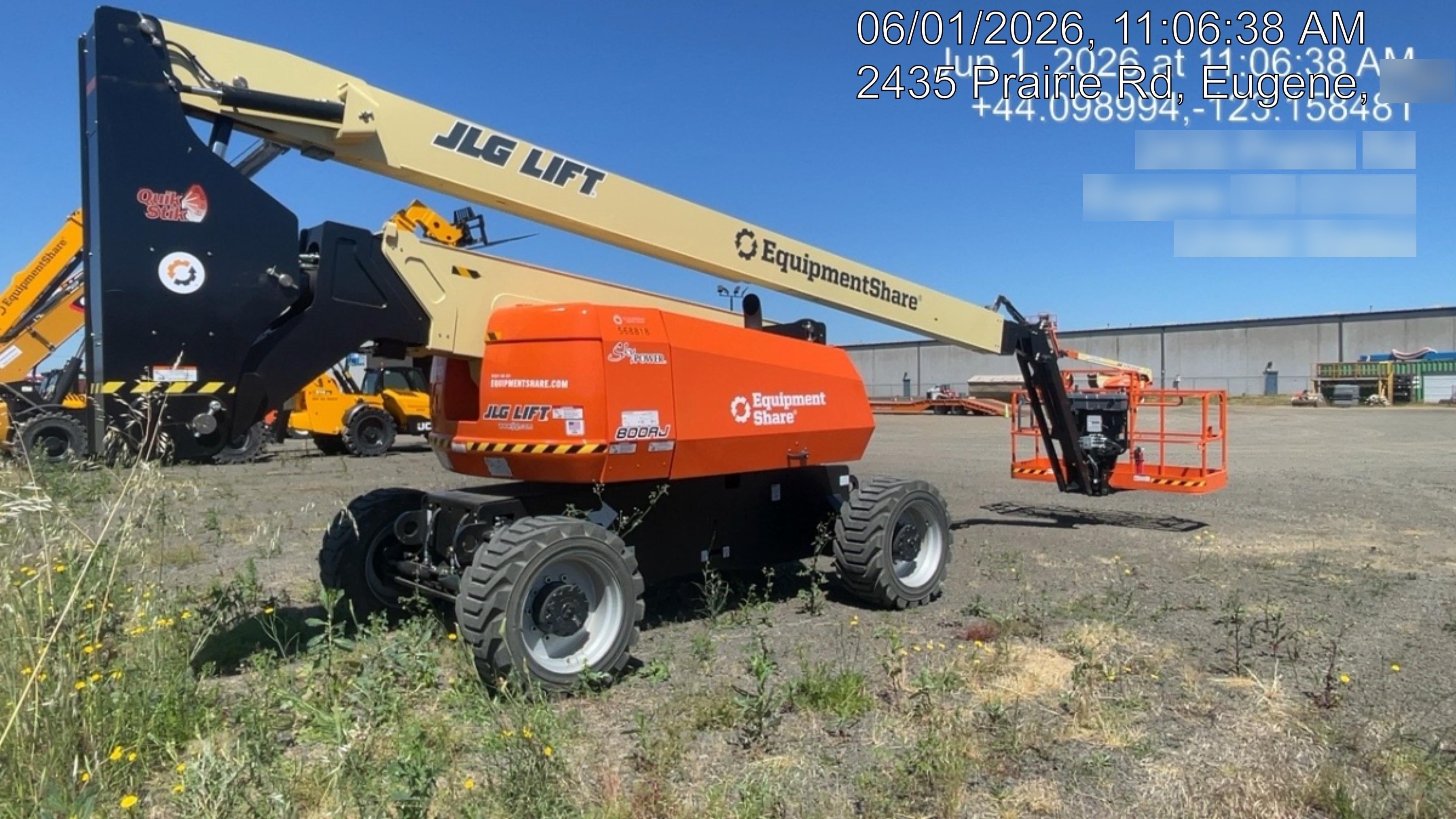 2025 JLG 800AJ