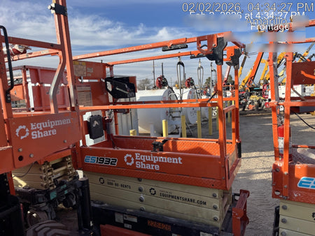 2022 JLG ES1932
