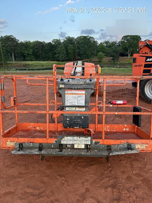2019 JLG 660SJ