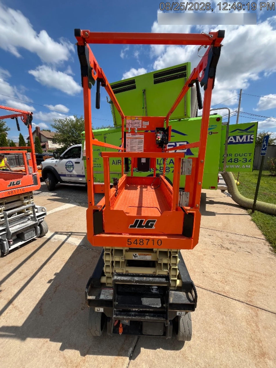 2025 JLG ES1932
