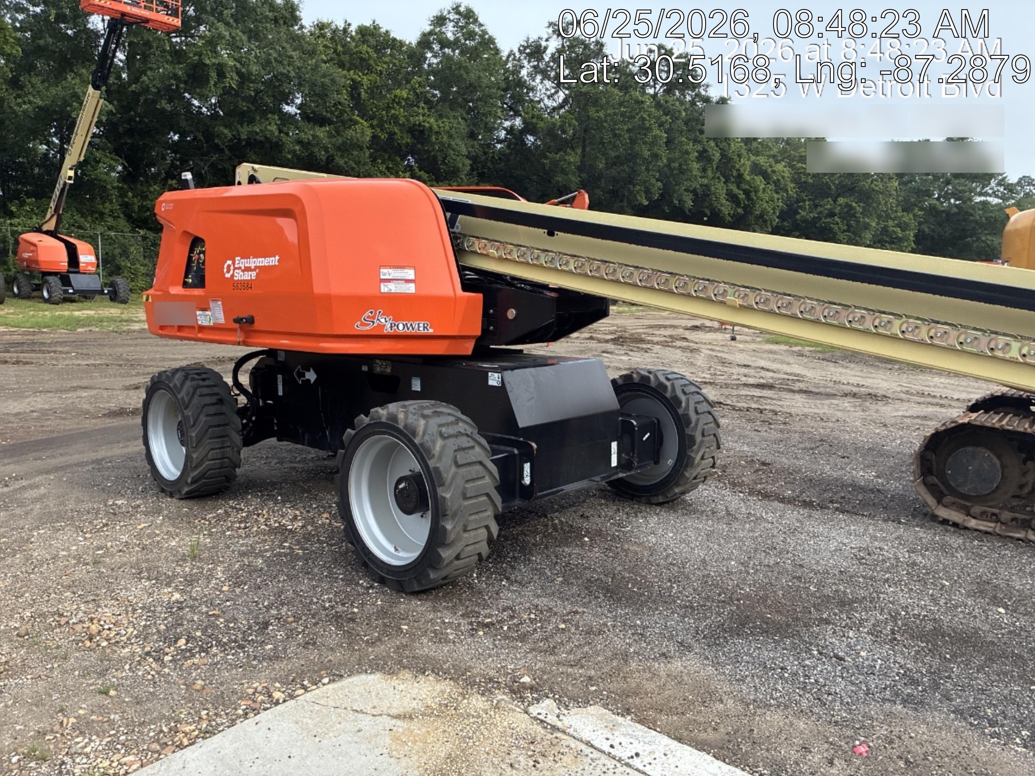 2025 JLG 660SJ