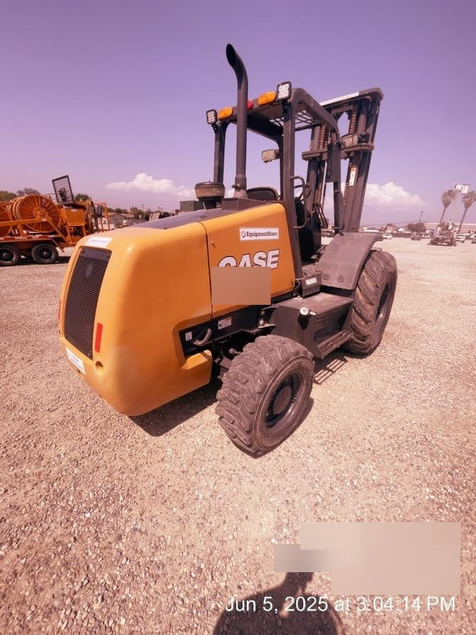 2023 CASE 588H