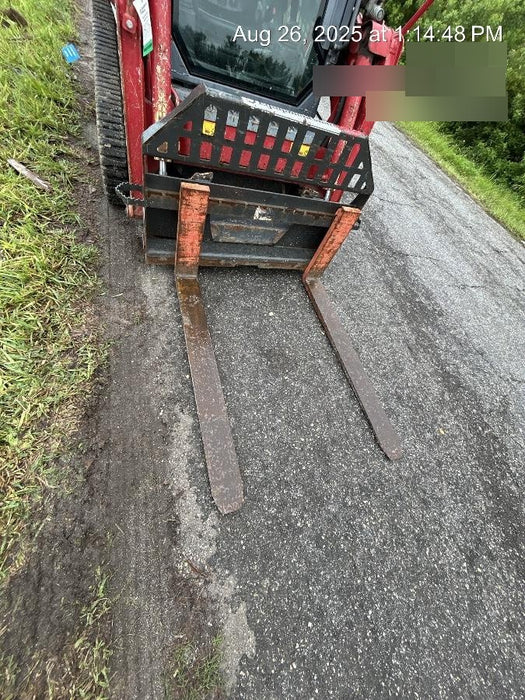 2025 TAKEUCHI 80" Smooth Bucket - Takeuchi