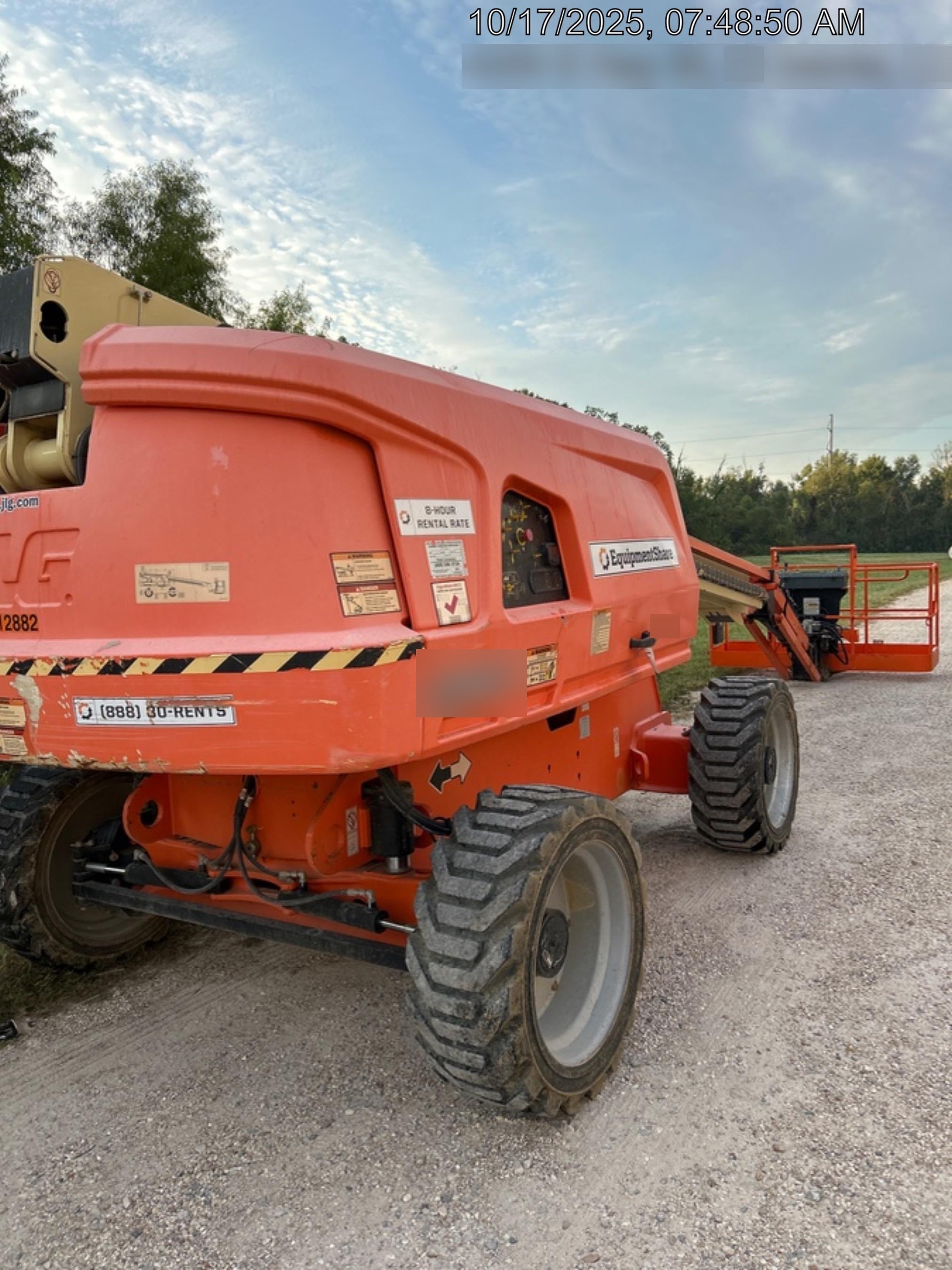 2020 JLG 660SJ