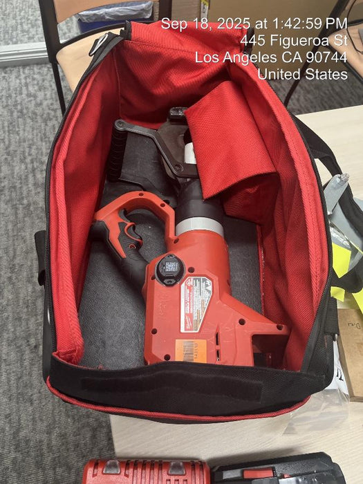 2021 MILWAUKEE 2776-21