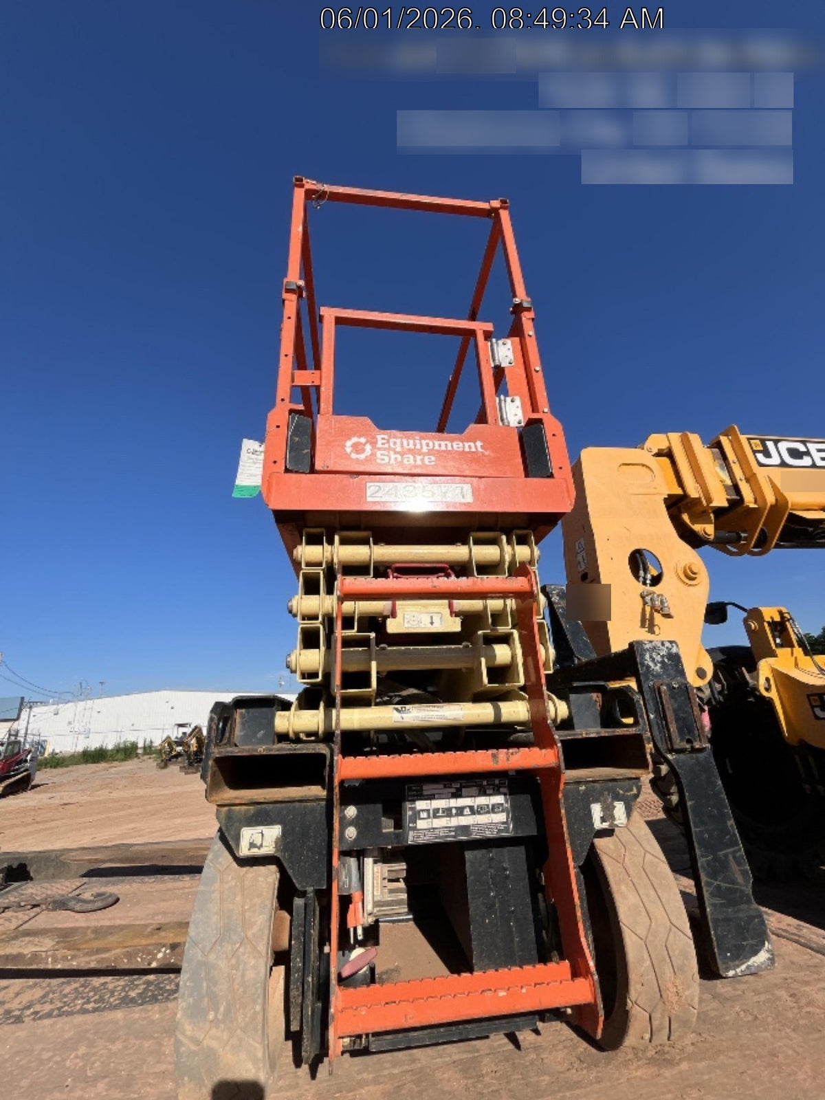 2022 JLG ES2632