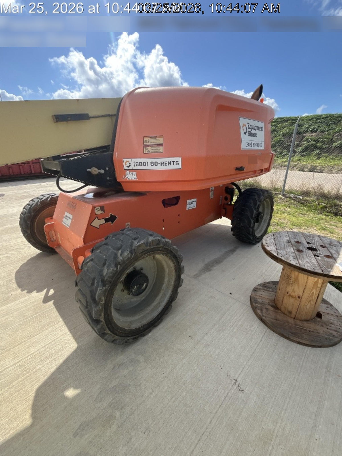 2019 JLG 660SJ