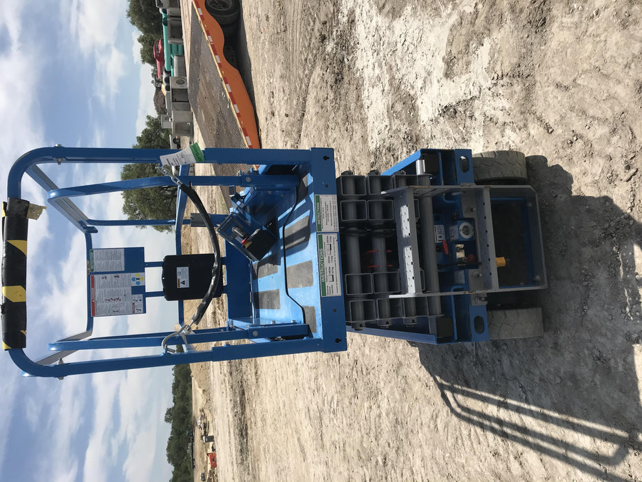 2019 Genie GS-1930 Fixed rails with chain Entry