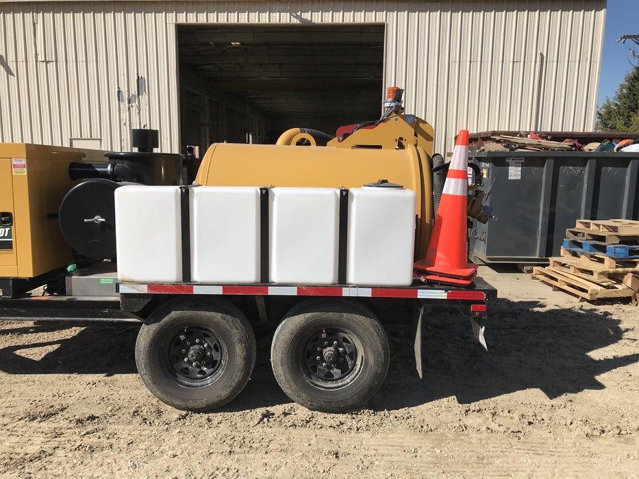 2020 Vac-Tron LP573XDT Tier 4 Kohler Diesel Engine, 500 Gallon Debris Tank w/ Hydraulic Tilt, two (2) 100 Gallon Water Tanks, Low Profile Torsion Axles (12,000 GVWR),