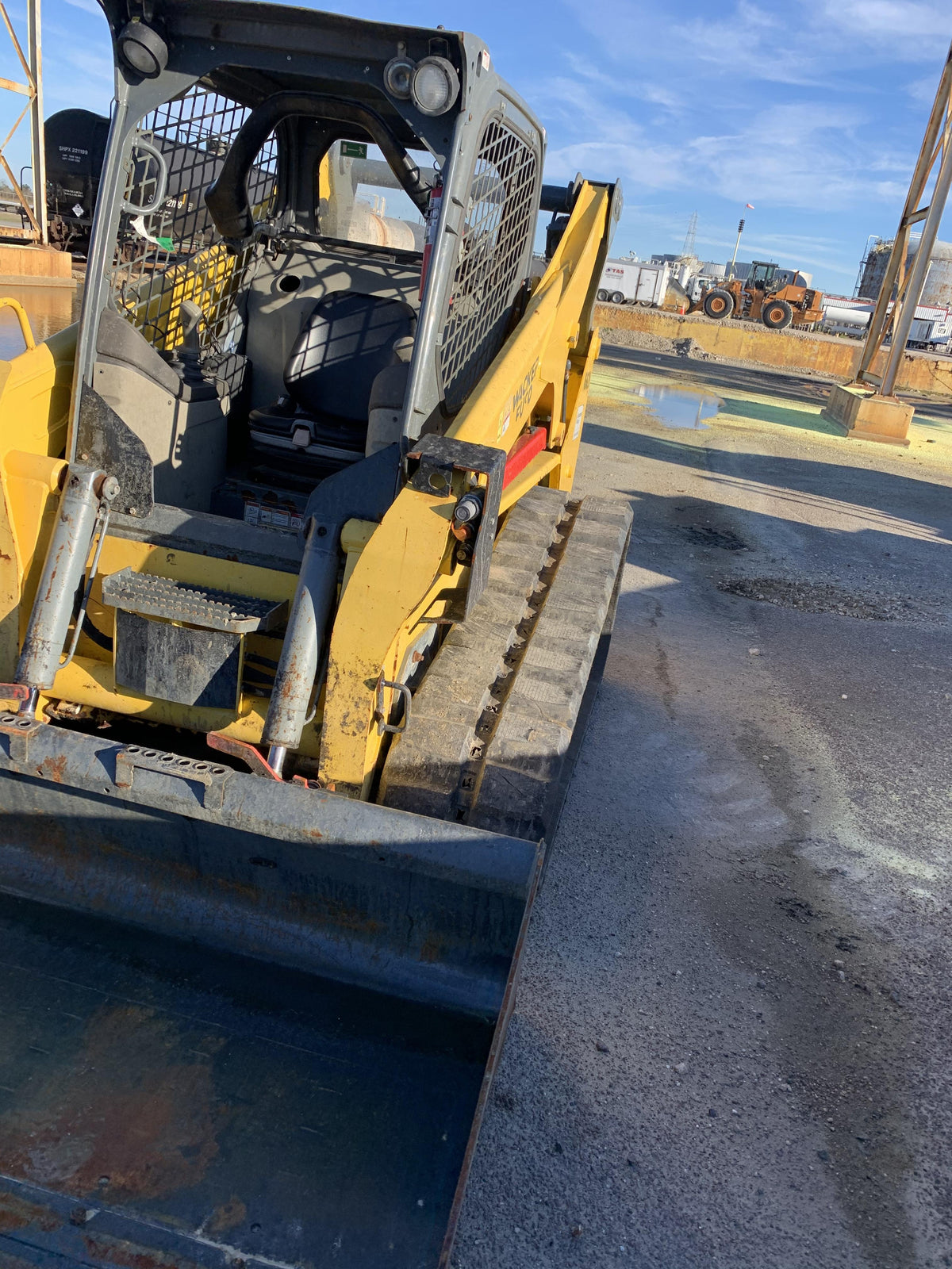 Wacker Neuson ST45 Wacker Neuson ST45 10K Tracked Skid Loader, Canopy, ISO, Bucket Leveling, 84" Bucket w/ Smooth bolt on edge
