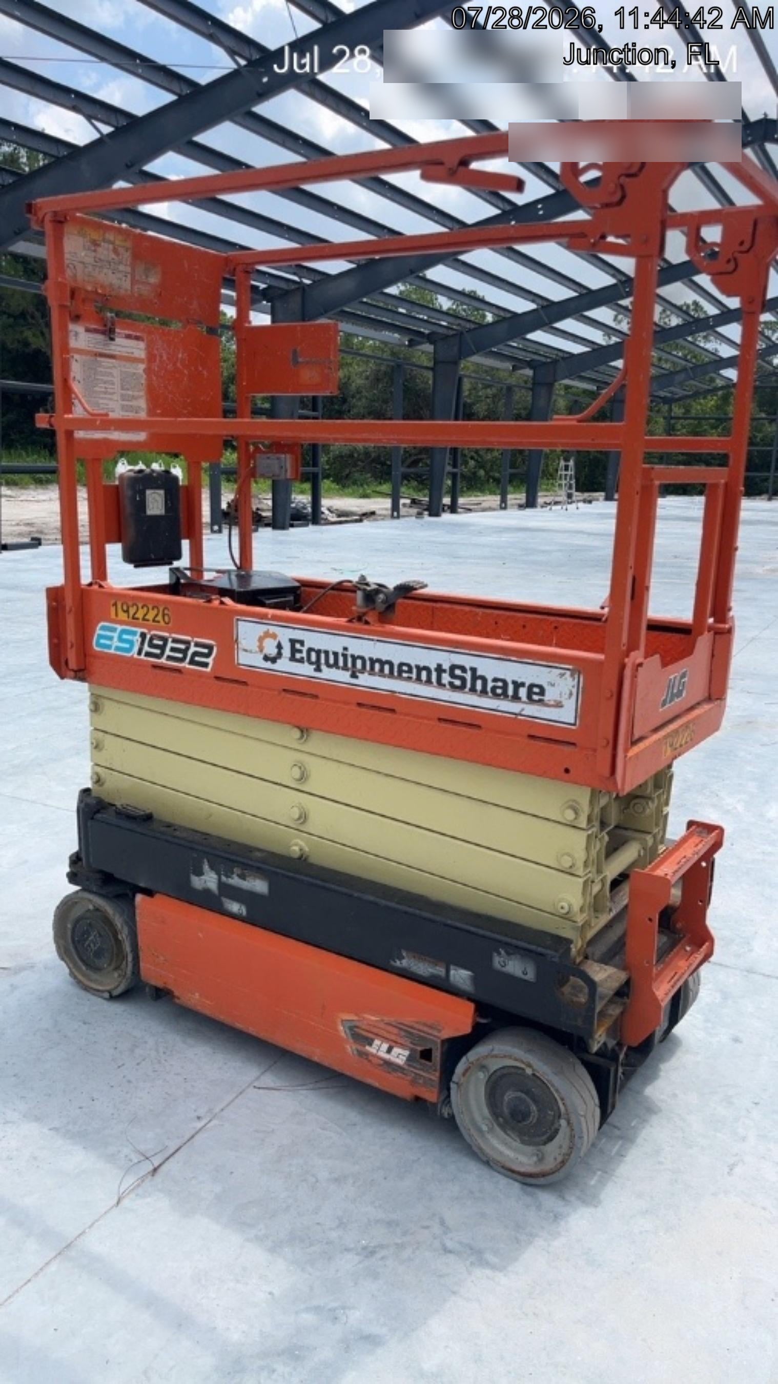 2021 JLG ES1932