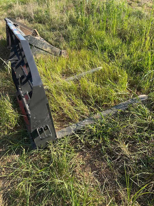 2025 PALADIN 48" Pallet Forks - Paladin