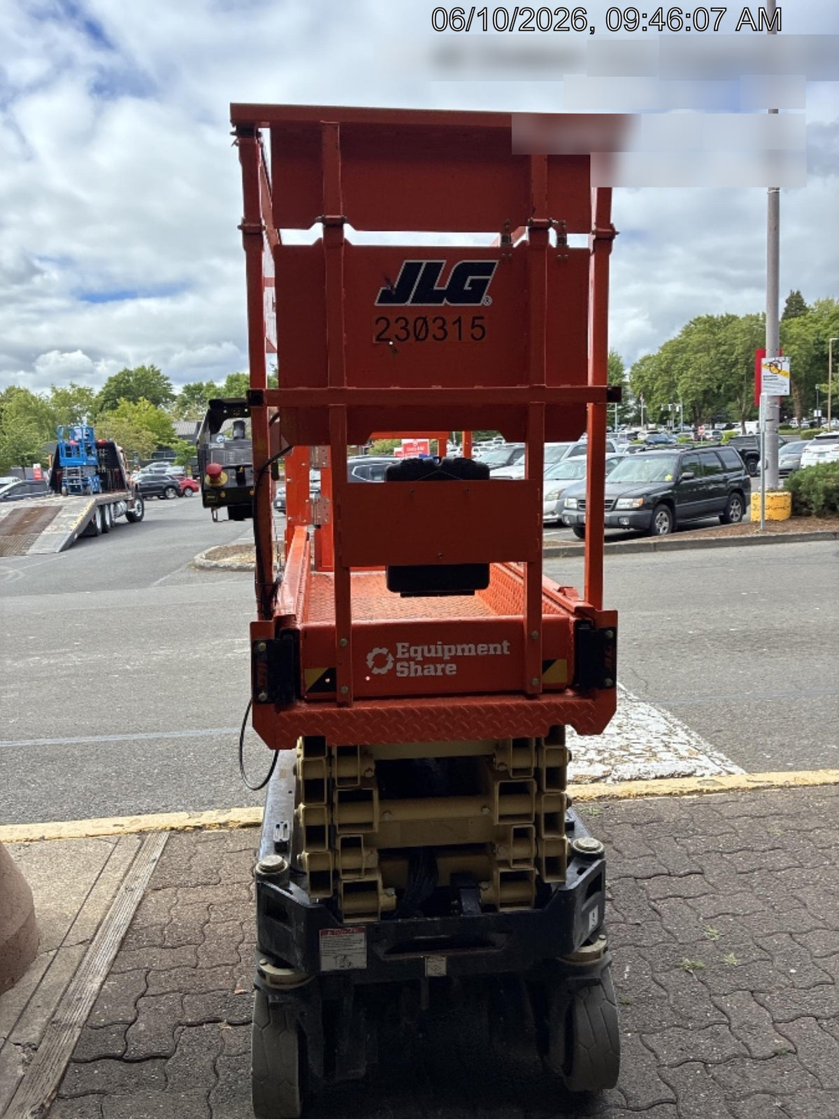 2022 JLG ES1932