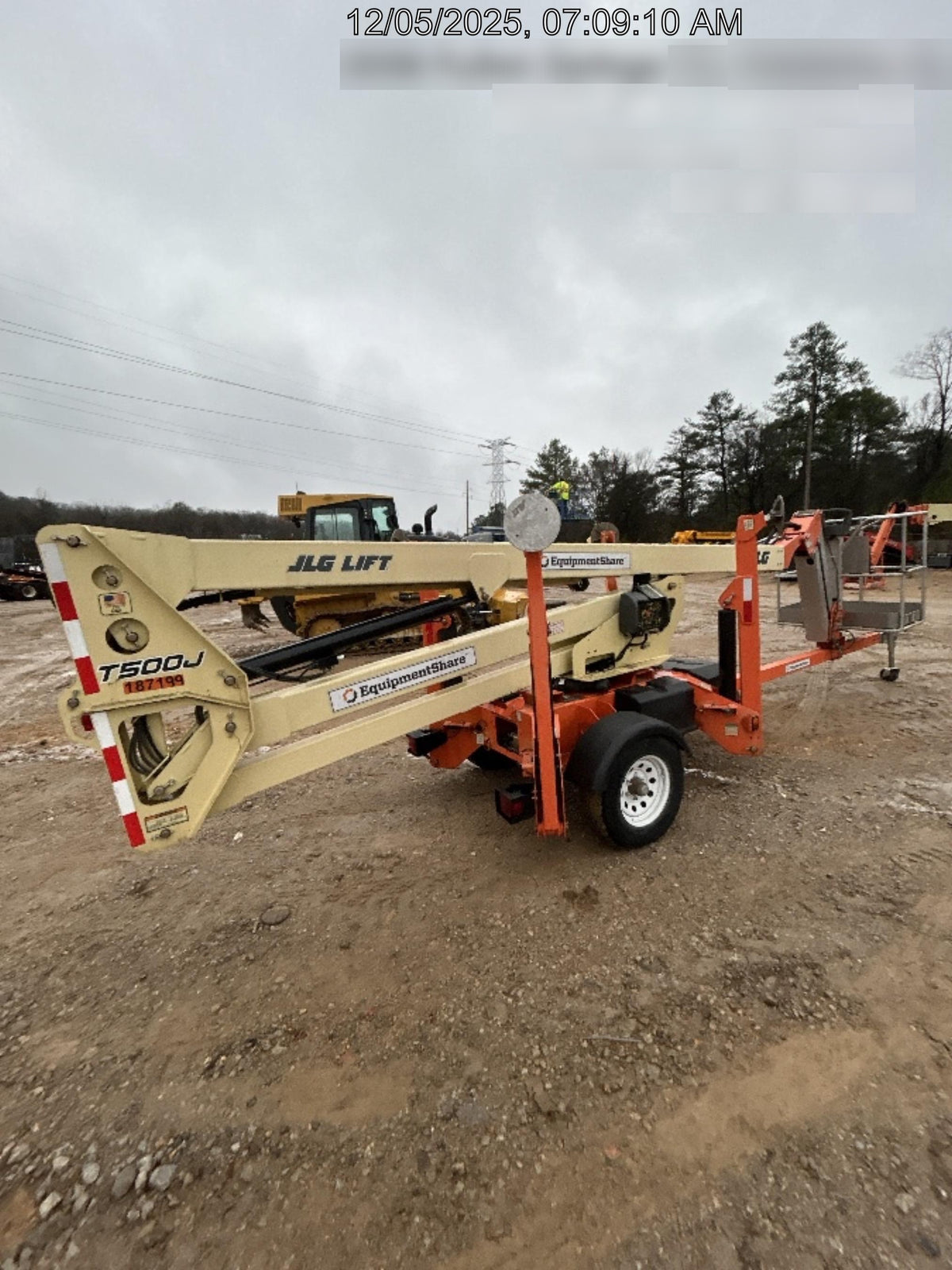 2021 JLG T500J
