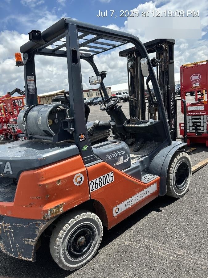 2022 TOYOTA 50-8FGU25