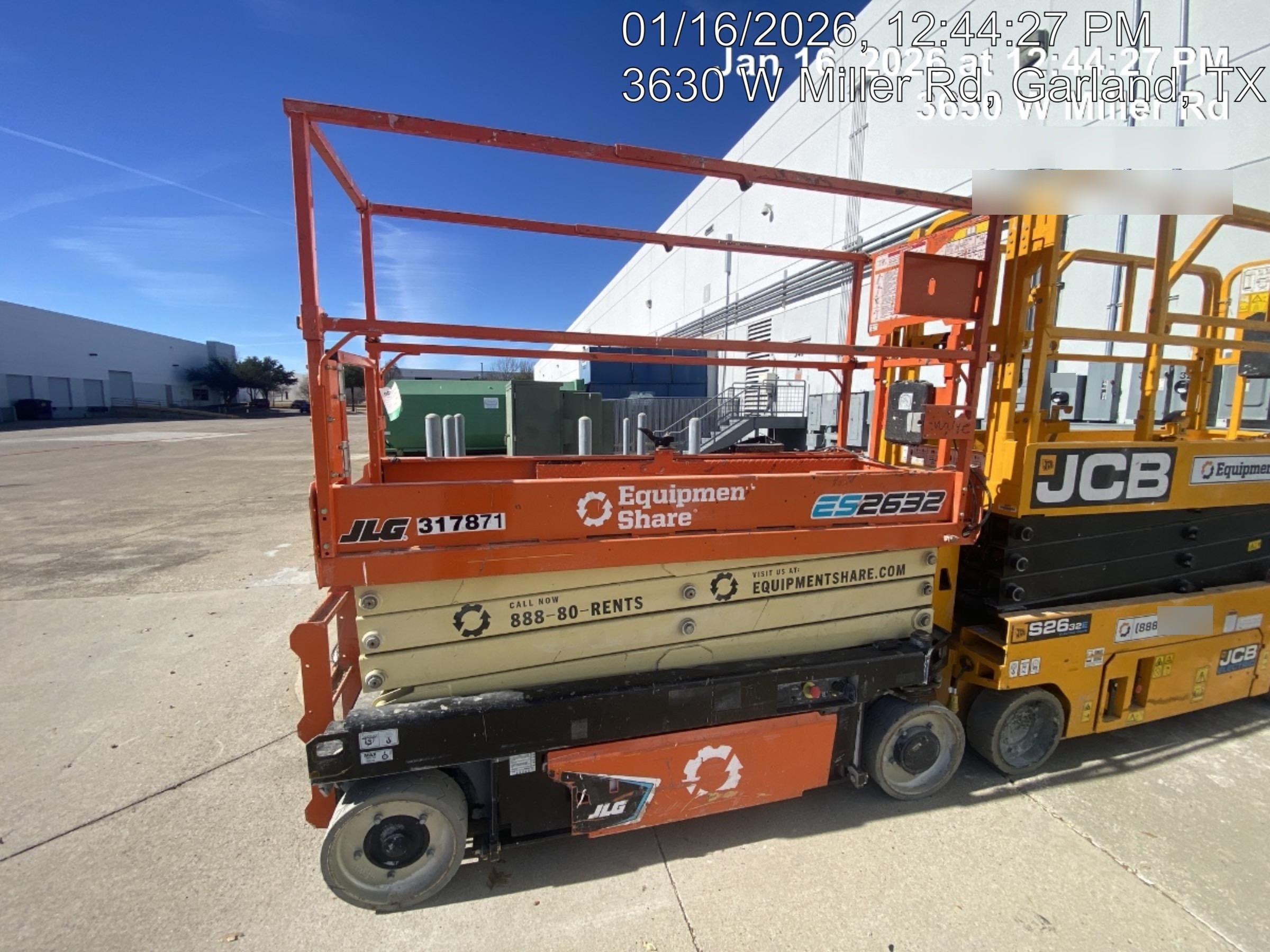 2023 JLG ES2632