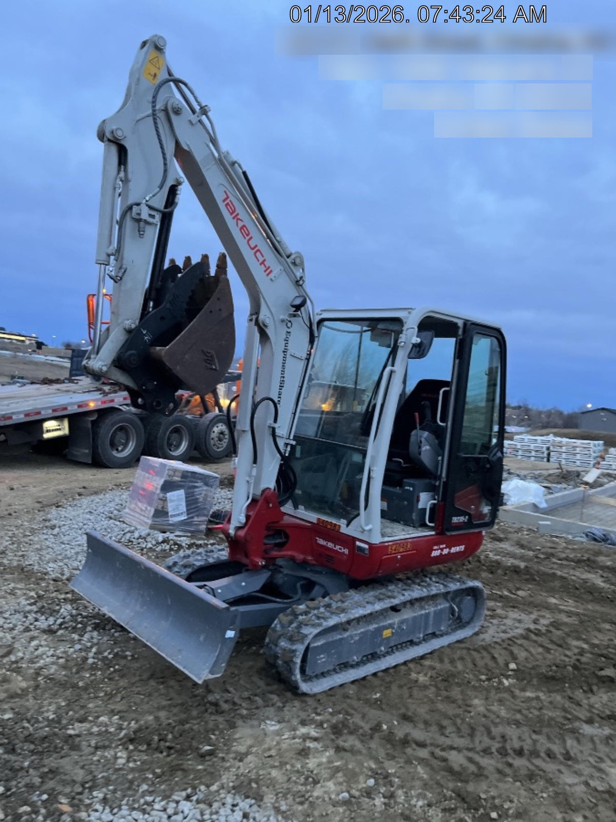 2025 TAKEUCHI TB235-2CR