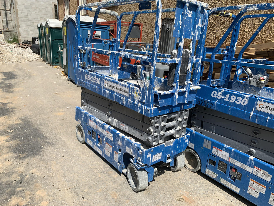 2020 Genie GS-1930 Solid Non Marking Tires, Beacon, Folding rails with half height swing gate