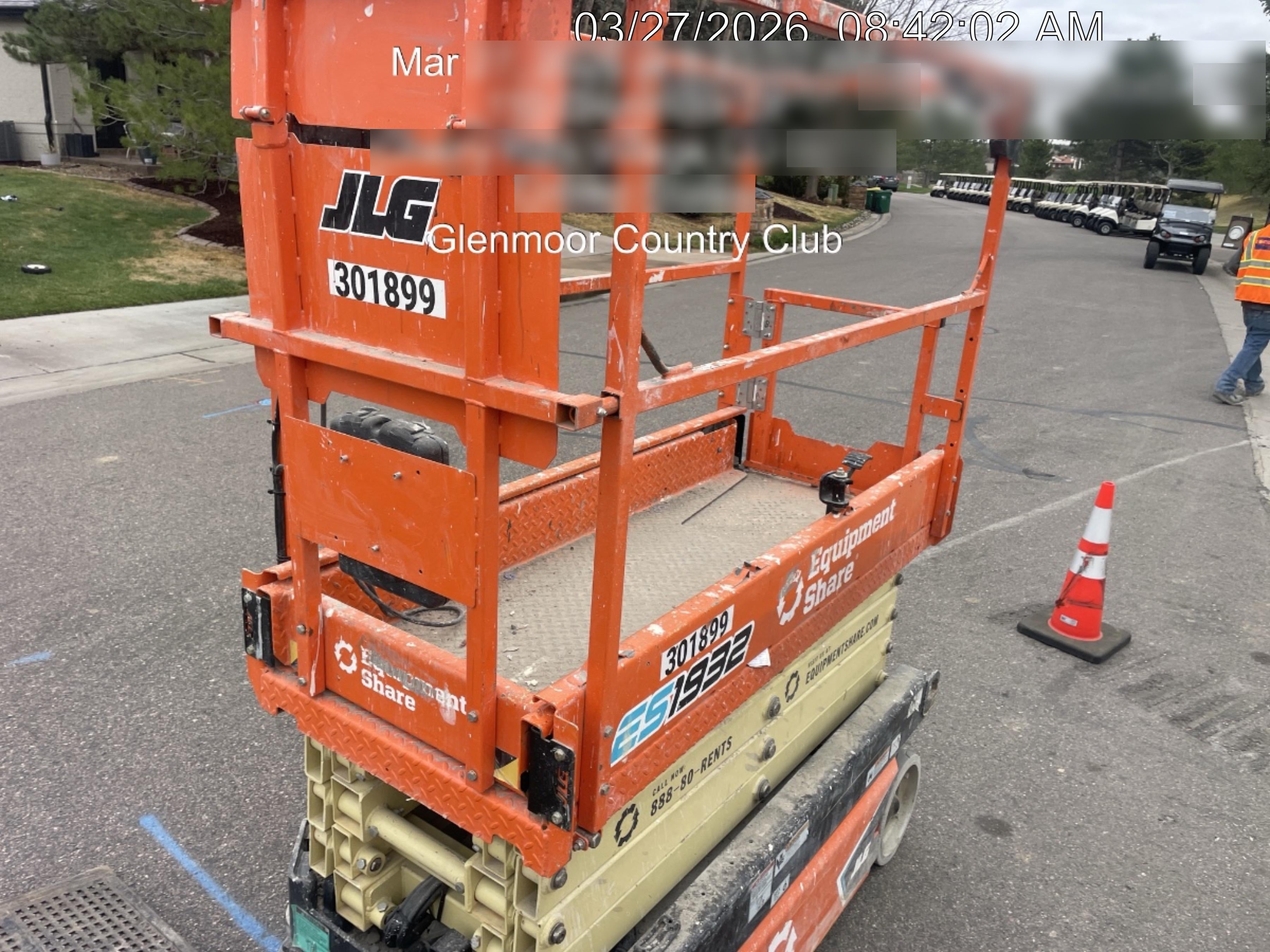 2023 JLG ES1932