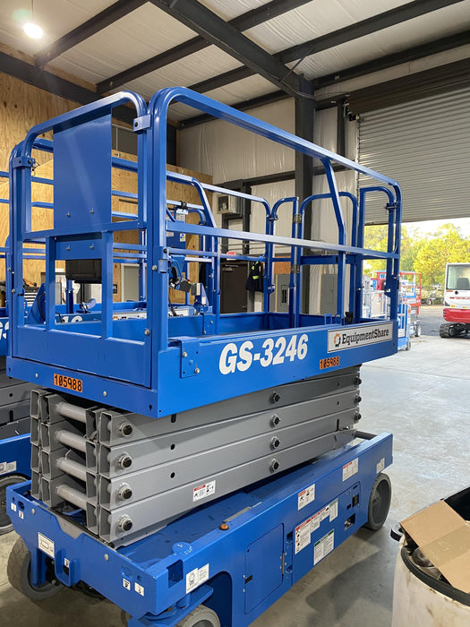 2020 Genie GS-3246 Standard, Folding full height swing gate