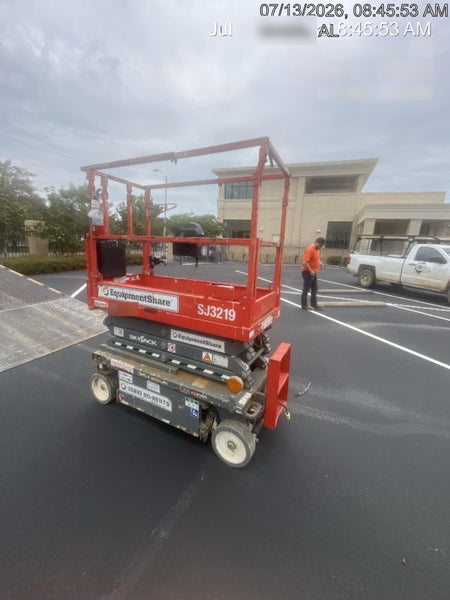 2021 SKYJACK SJ3219