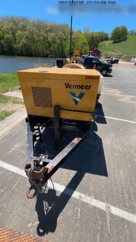 2022 VAC-TRON LP573XDT