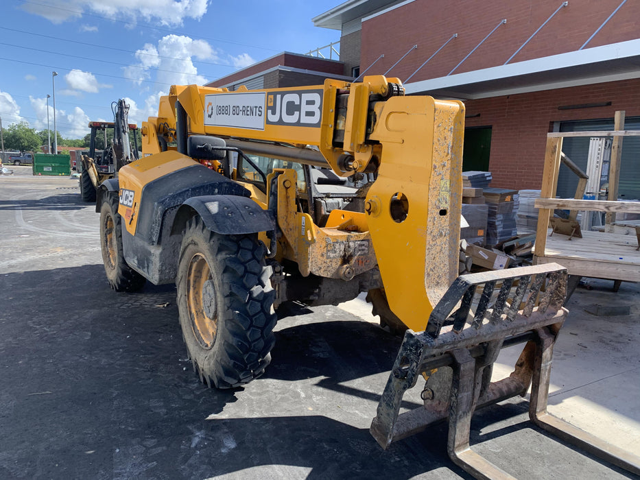 2019 JCB 506-36 Canopy, 74 HP, FF Tires, STD Worklight, Beacon, Aux Hydraulics, Lifting Eye, Back up Alarm, 48" Carriage, 48" Forks
