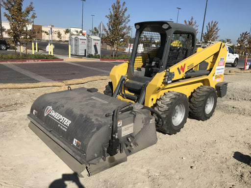 Wacker Neuson SW24 Canopy	Smooth Bucket