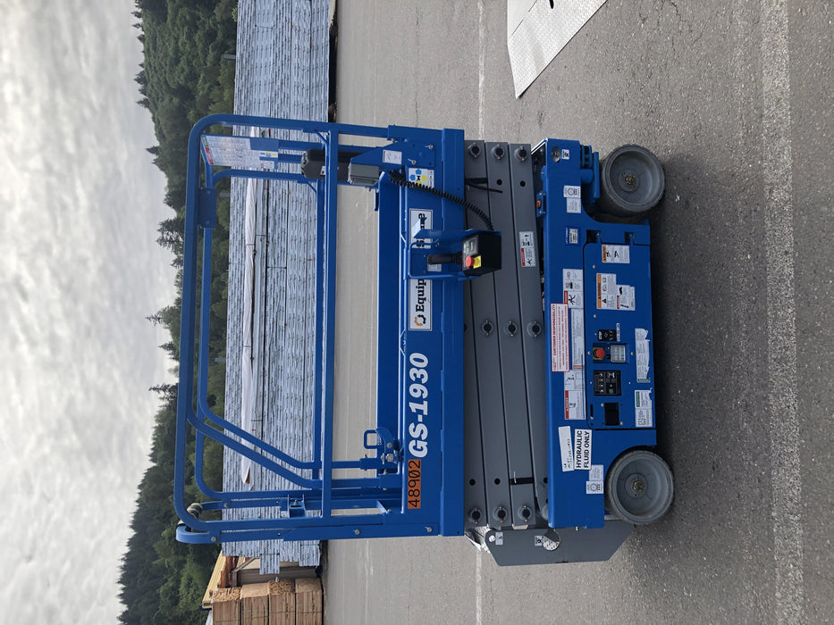 2019 Genie GS-1930 Half Height Swing Gate, 800W Inverter