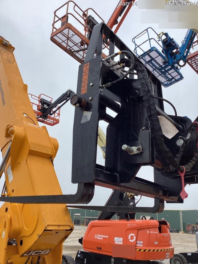 2024 JLG 1001242506