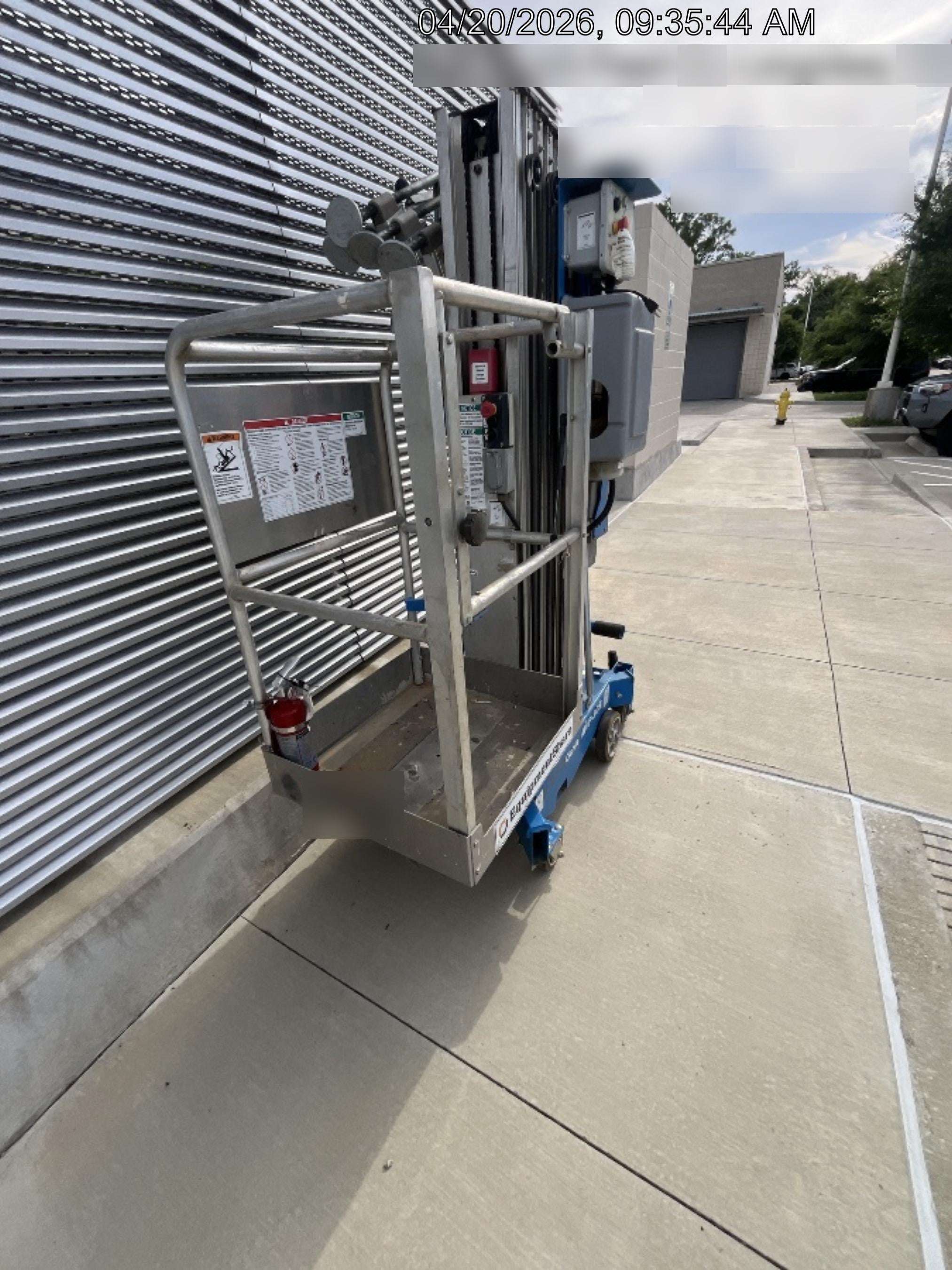 2019 GENIE AWP-30S