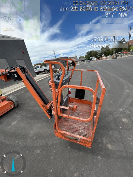 2019 JLG E300AJP