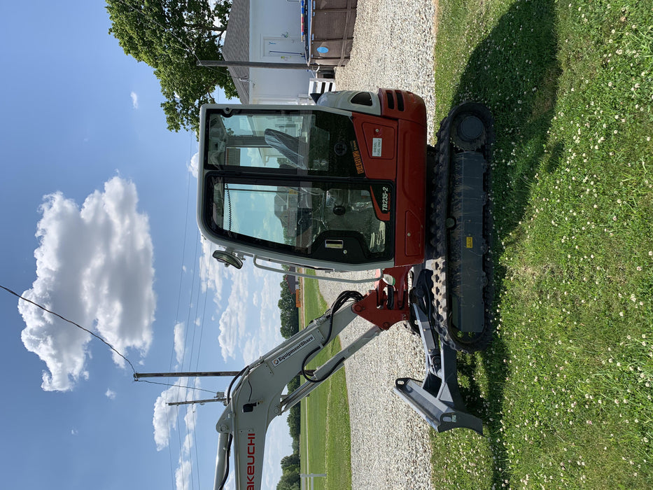 2020 TAKEUCHI TB235-2CR