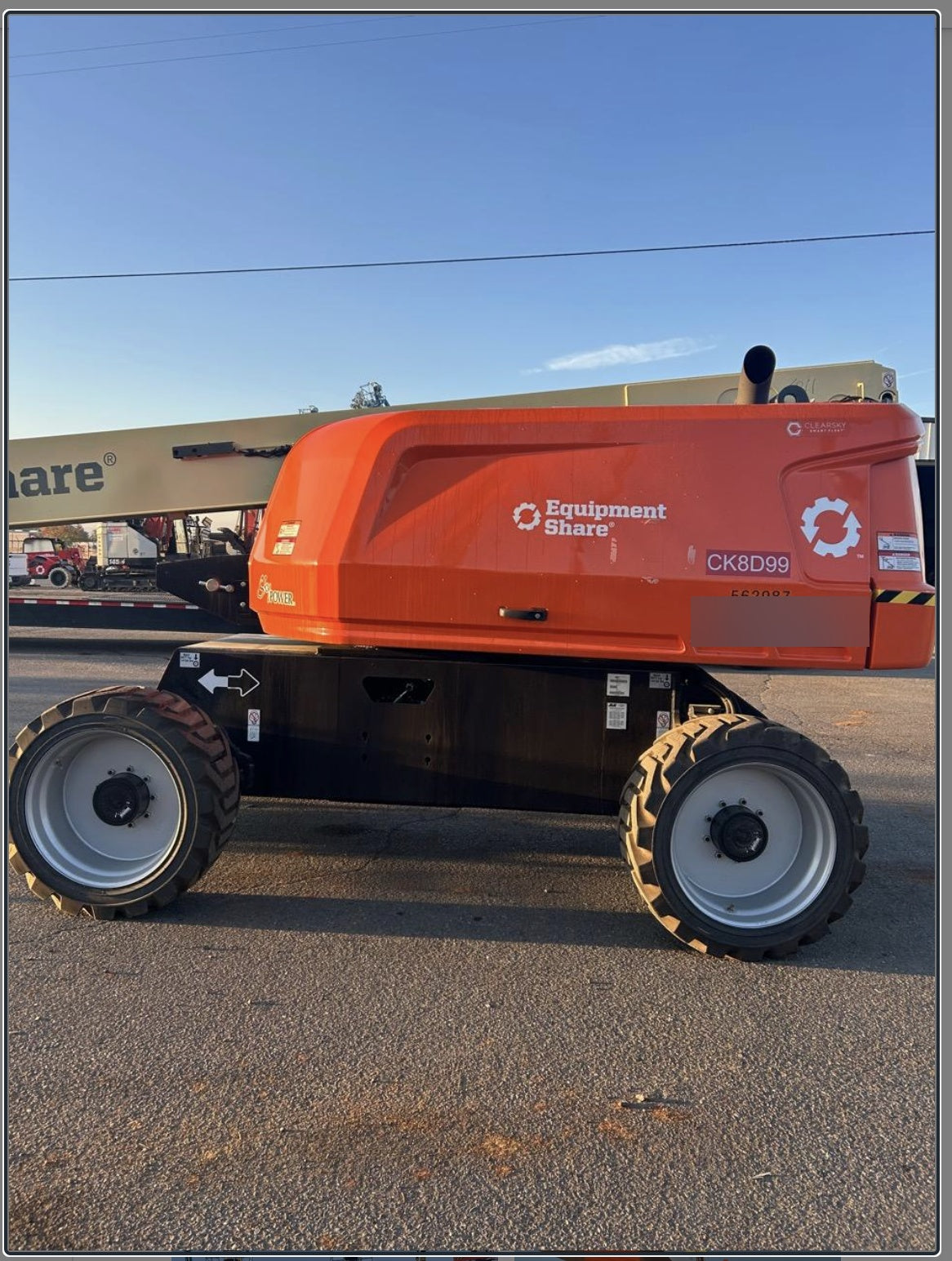 2025 JLG 660SJ