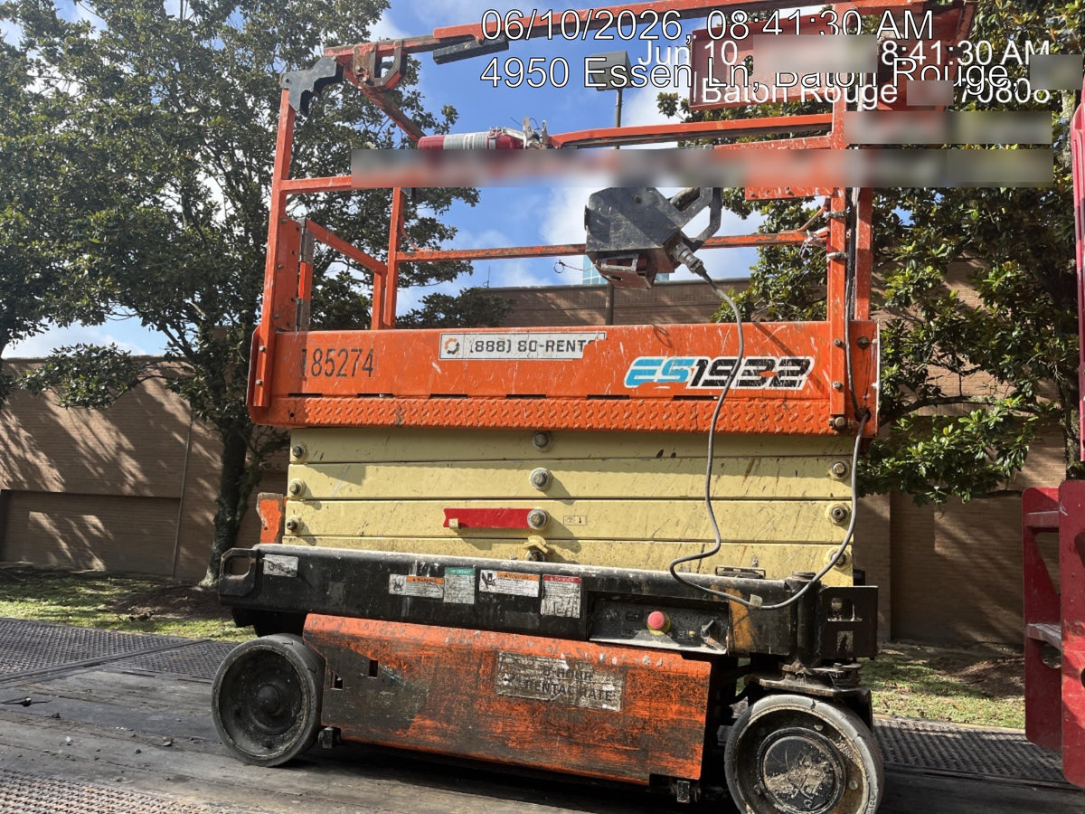 2021 JLG ES1932